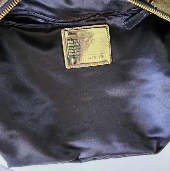 Coach Poppy Signature Hippie Bag - Picture 4 of 14